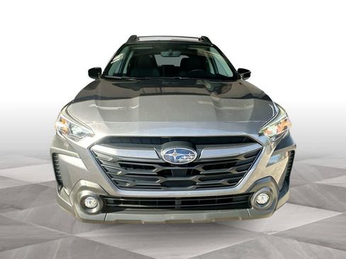 Used 2024 Subaru Outback Premium AWD/4WD image 3
