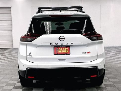 New 2026 Nissan Rogue SV w/ Rock Creek Premium Package AWD/4WD image 4