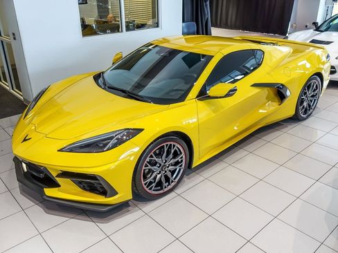 Used 2025 Chevrolet Corvette Stingray Coupe image 6