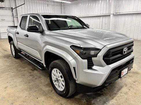 Certified 2025 Toyota Tacoma SR image 1