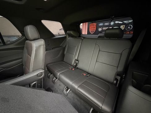 Used 2023 Chevrolet Traverse High Country AWD/4WD image 42