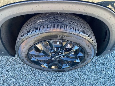 New 2026 Chevrolet Traverse LT w/ Midnight/Sport Edition image 25