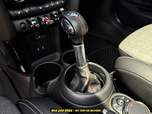 Used 2019 MINI Cooper S w/ Premium Package FWD image 17
