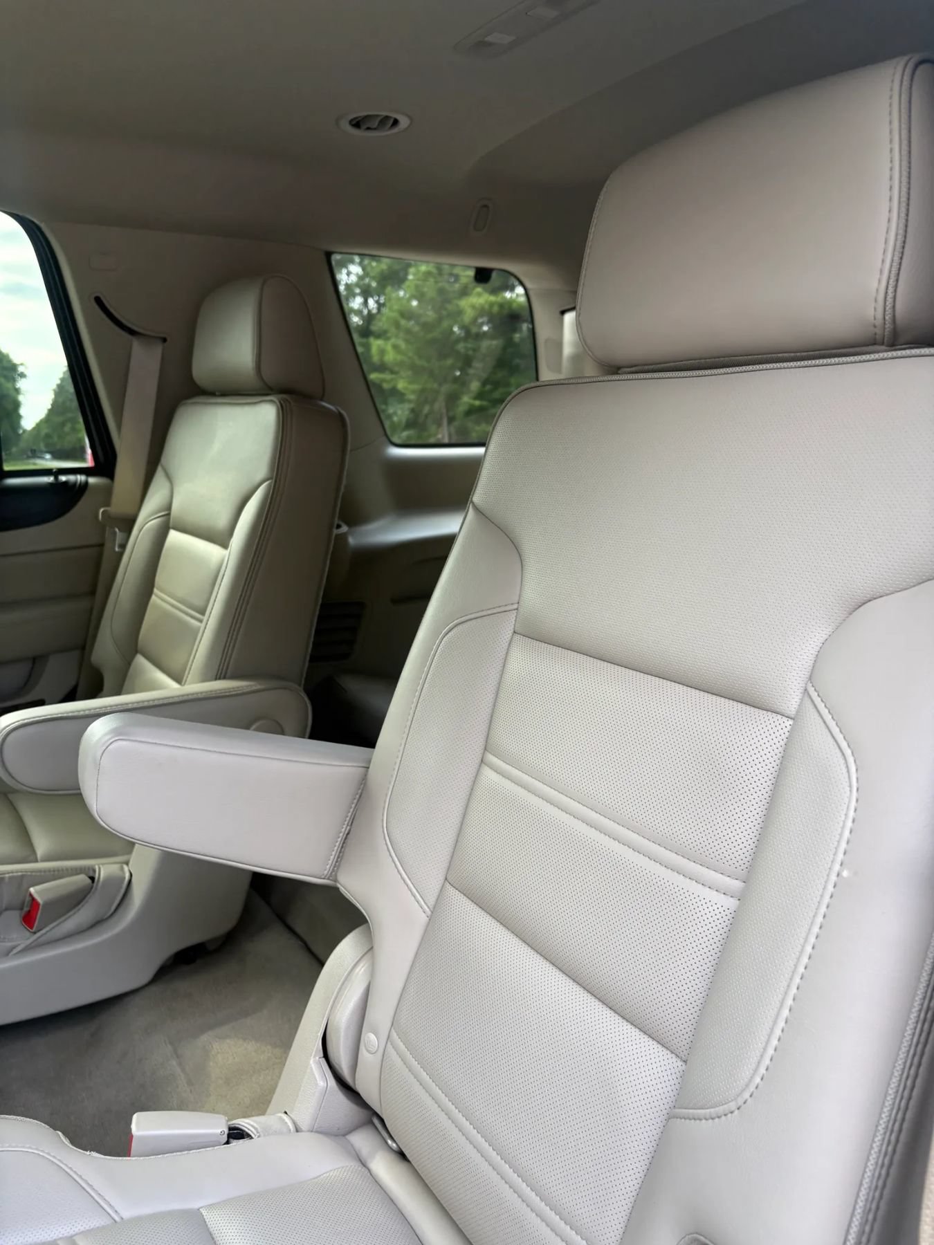 Used 2016 GMC Yukon Denali w/ Open Road Package AWD/4WD image 19