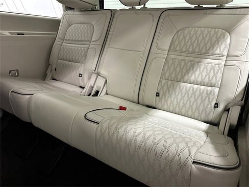 Used 2022 Lincoln Navigator Black Label image 20