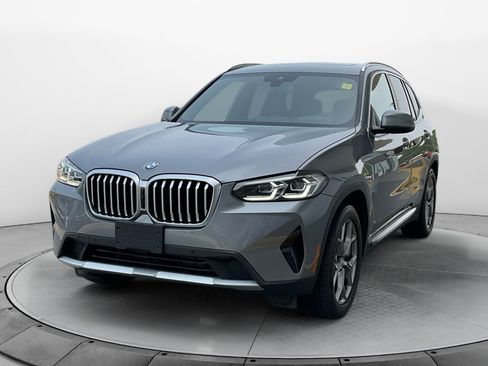 Used 2024 BMW X3 xDrive30i w/ Premium Package w/ZPA AWD/4WD image 3