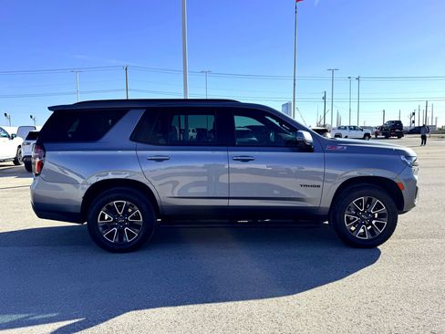 Used 2022 Chevrolet Tahoe Z71 w/ Luxury Package image 5