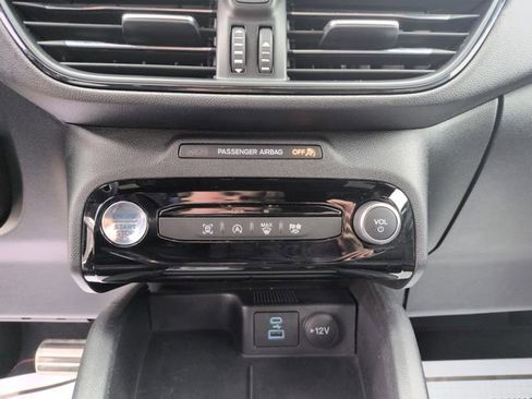 Certified 2023 Ford Escape ST-Line Select AWD/4WD image 24