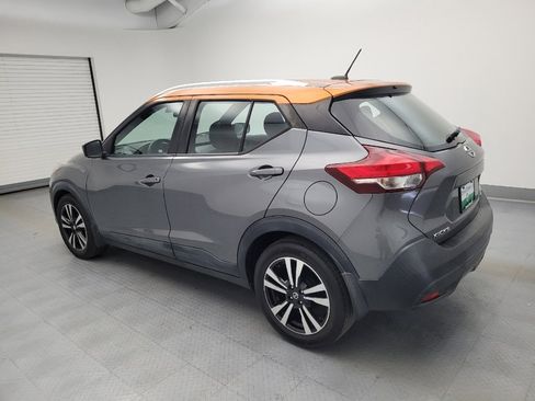 Used 2019 Nissan Kicks SV FWD image 3