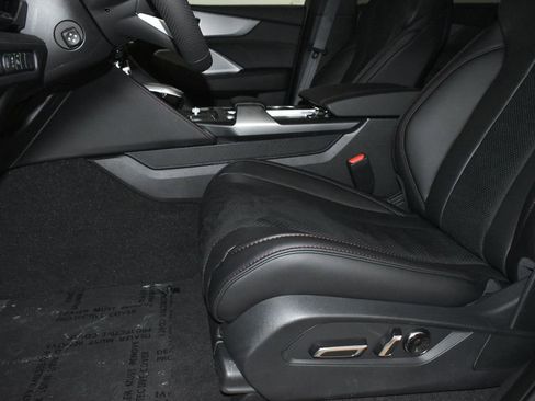 Used 2024 Acura MDX A-Spec image 11