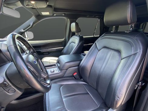 Used 2021 Ford Expedition Max Limited AWD/4WD image 9