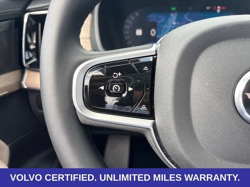 Certified 2025 Volvo XC90 T8 Ultra AWD/4WD image 24