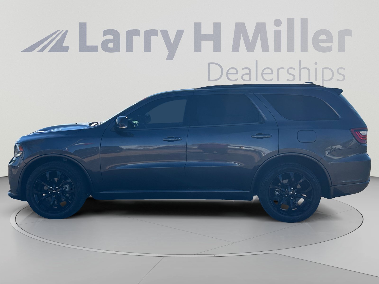 Used 2019 Dodge Durango GT RWD image 2