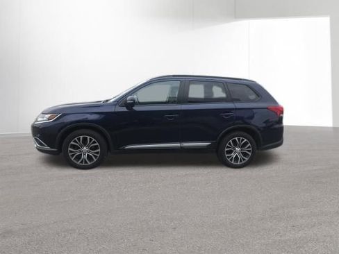 Used 2016 Mitsubishi Outlander SE FWD image 2