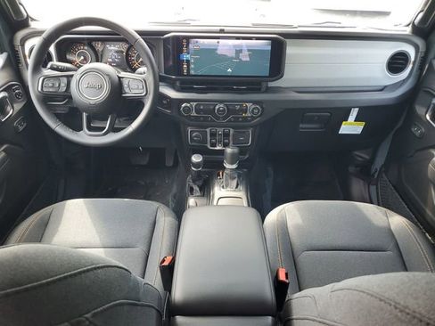 New 2025 Jeep Gladiator Sport image 18