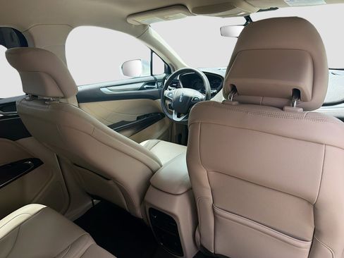 Used 2019 Lincoln MKC Premiere FWD image 29