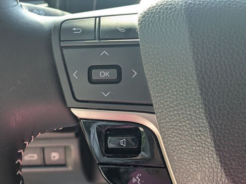 Used 2026 Toyota Camry SE w/ Convenience Package FWD image 17