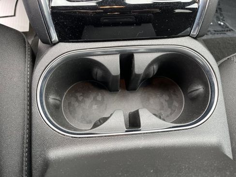 Used 2025 GMC Canyon Elevation w/ Convenience Package image 24