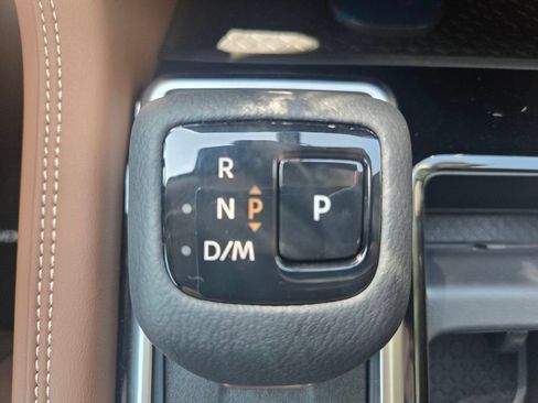 New 2026 Nissan Pathfinder Platinum FWD image 20