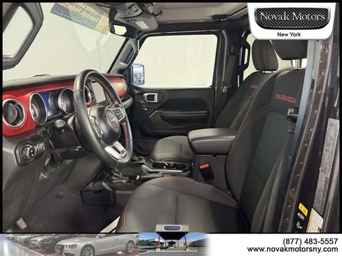 Used 2022 Jeep Gladiator Rubicon image 12