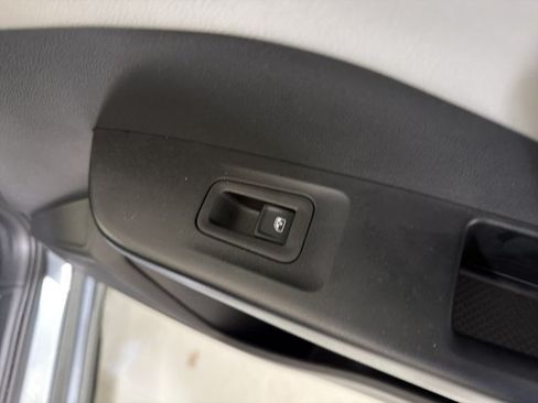 Certified 2022 Volkswagen Taos SE AWD/4WD image 39