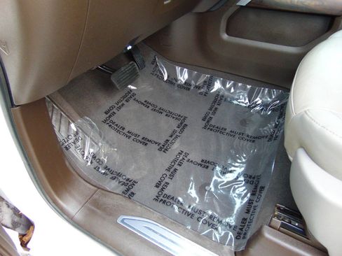 Used 2021 GMC Sierra 3500 SLT w/ SLT Convenience Package image 6