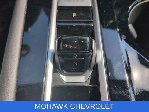 Used 2025 Volkswagen Atlas SEL image 17