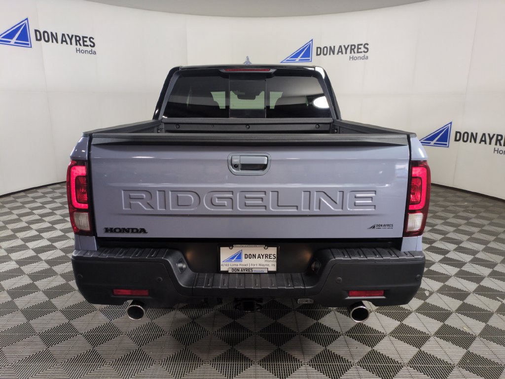 Certified 2026 Honda Ridgeline Black Edition image 4