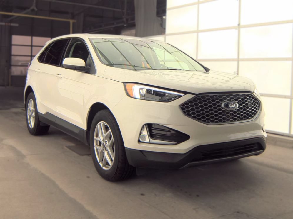 Used 2023 Ford Edge SEL w/ Convenience Package AWD/4WD image 4