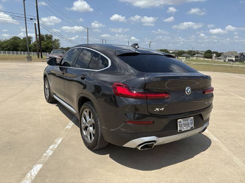 Used 2024 BMW X4 xDrive30i w/ Parking Assistance Package AWD/4WD image 3