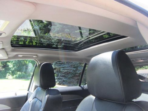 Used 2015 Lincoln MKX AWD w/ Equipment Group 102A image 17
