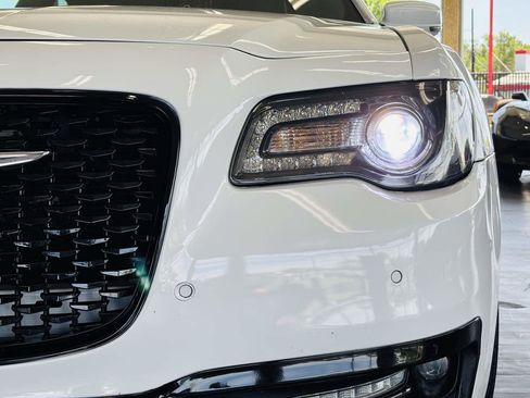 Used 2022 Chrysler 300 S w/ Comfort Group RWD image 17