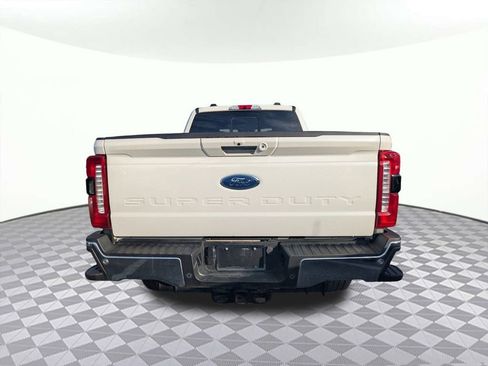 Used 2024 Ford F250 Lariat w/ Chrome Package image 4