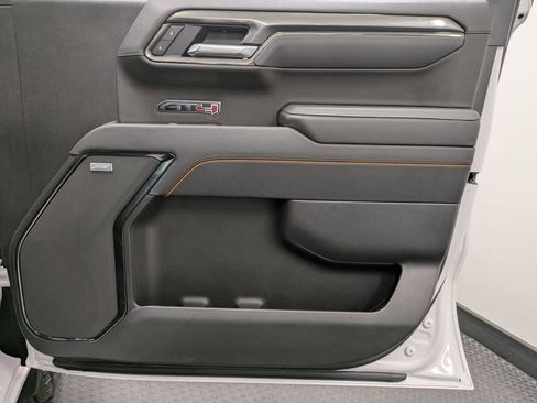 Used 2025 GMC Sierra 1500 AT4 w/ AT4 Premium Package image 28