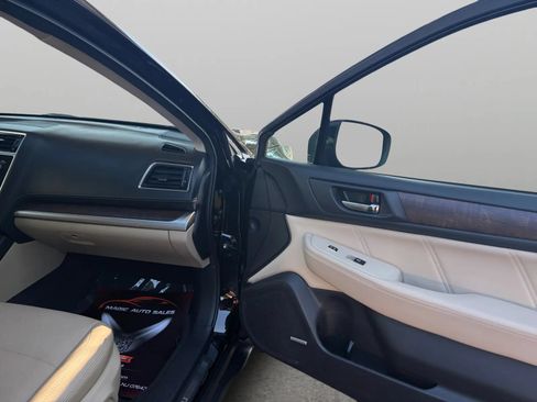 Used 2018 Subaru Outback 2.5i Limited AWD/4WD image 19