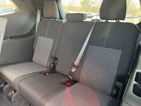 Used 2025 GMC Acadia Elevation AWD/4WD image 36