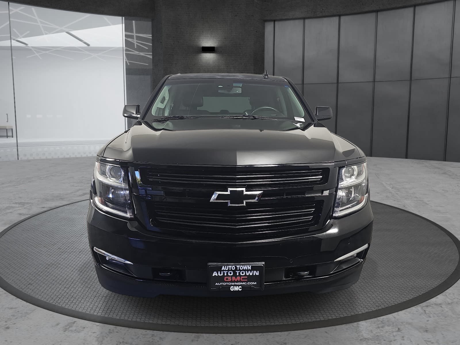 Used 2017 Chevrolet Tahoe Premier w/ Max Trailering Package AWD/4WD image 2