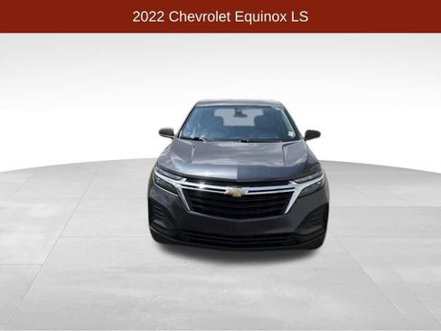 Used 2022 Chevrolet Equinox LS AWD/4WD image 2