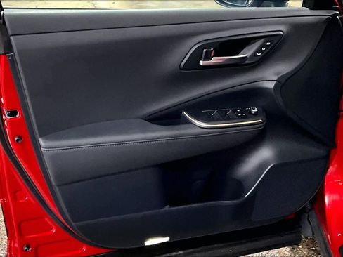 Used 2023 Toyota Crown Platinum image 21