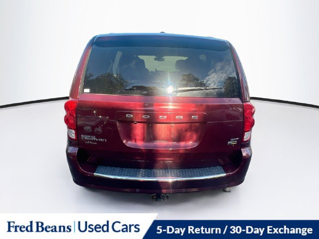 Used 2019 Dodge Grand Caravan SXT w/ Rear Park Assist Package FWD image 6