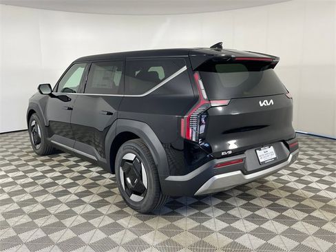 New 2026 Kia EV9 Light image 22