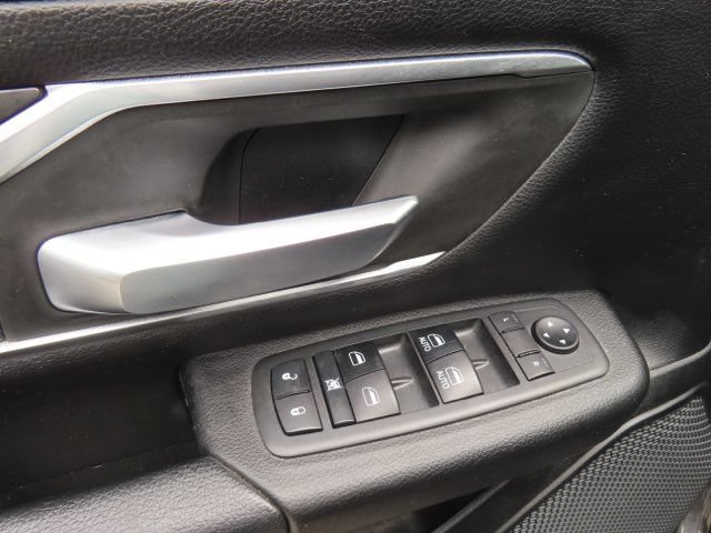Used 2019 RAM 1500 Big Horn AWD/4WD image 17
