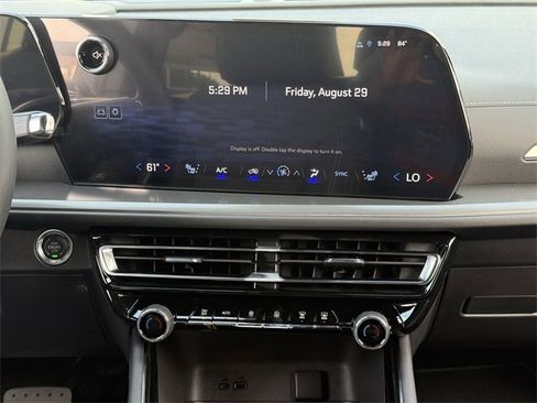 New 2026 Chevrolet Traverse LT w/ Driver Confidence Package image 15