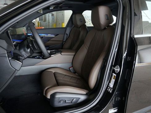 New 2026 BMW 530i xDrive image 11