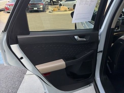 Used 2020 Ford Escape SEL image 21