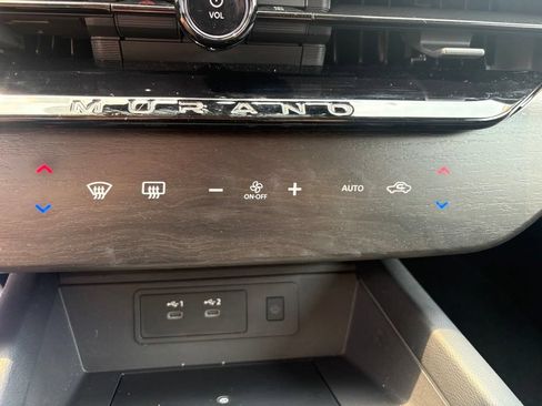 Used 2025 Nissan Murano SV AWD/4WD image 4