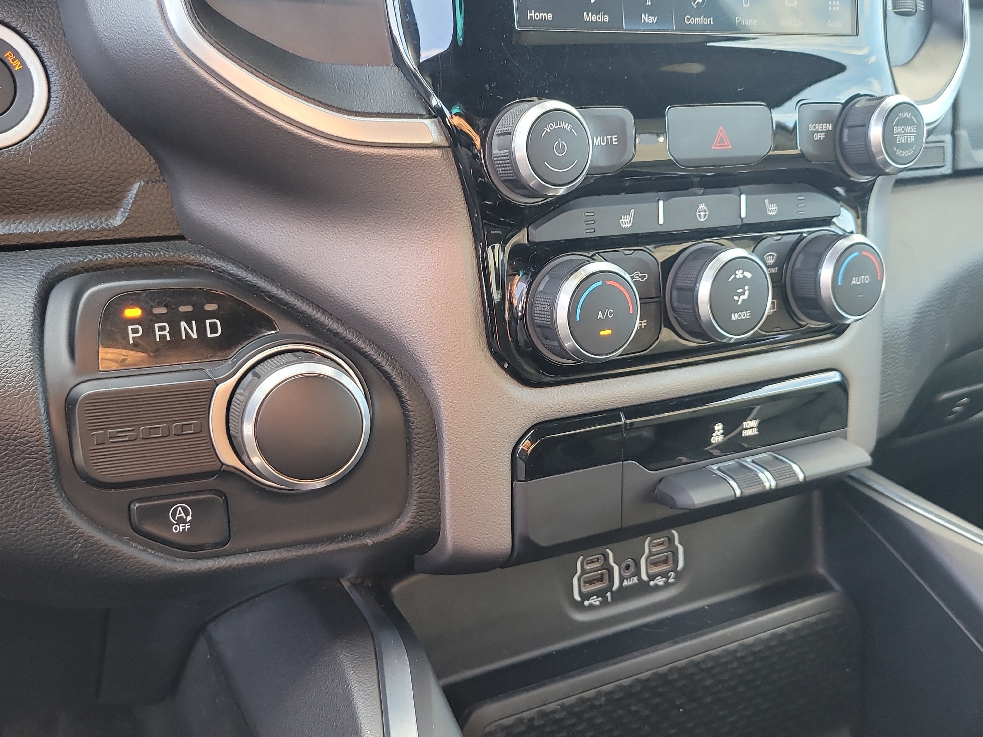 Used 2024 RAM 1500 Big Horn RWD image 24