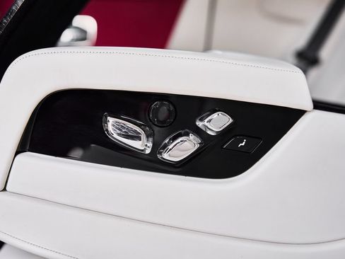 Used 2023 Rolls-Royce Phantom Sedan RWD image 67