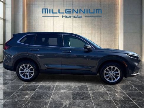 Used 2023 Honda CR-V EX-L image 6