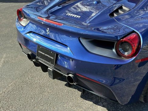 Used 2017 Ferrari 488 Spider image 20